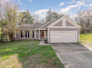 11100 Deerpath Ct, Charlotte, NC 28262