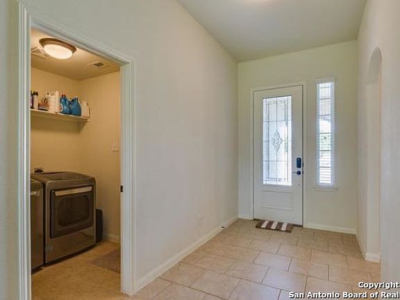 3rd image of 7927 Oxbow Way