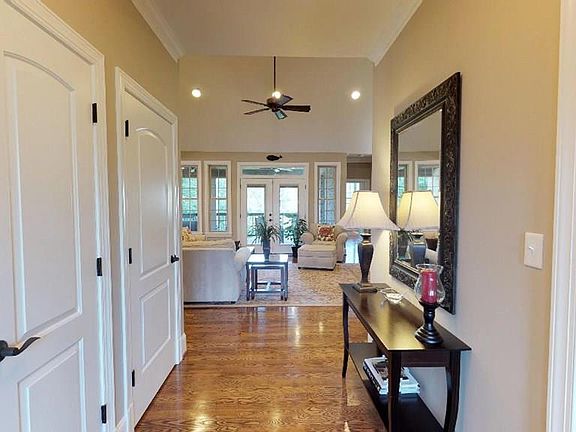 3rd image of 133 Beccan Ct
