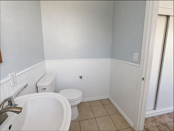2nd image of 1621 W 228th St APT B