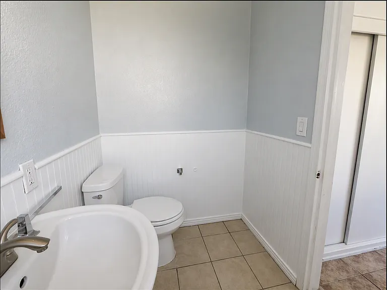 1621 W 228th St #B — Photo 2