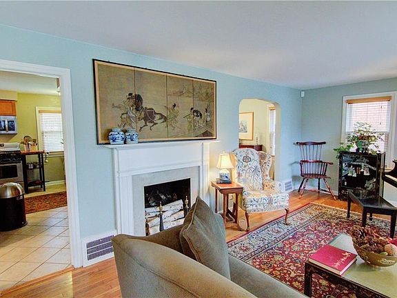 4th image of 3554 Radcliff Rd