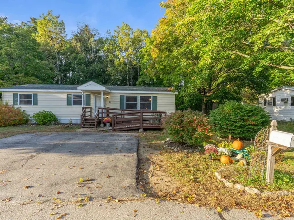 24 Fairfield Drive, Concord, NH 03301