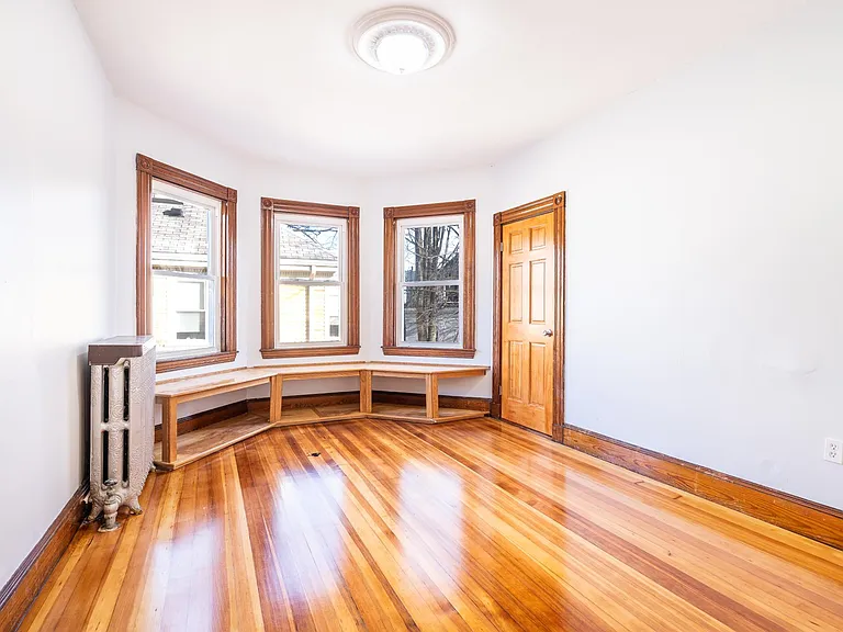 86 Brook St #3 — Photo 20