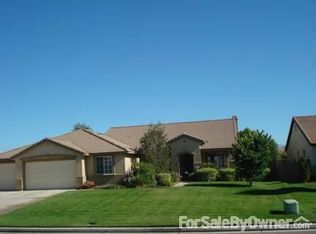 10126 Berkshire Dr, Riverside, CA 92509