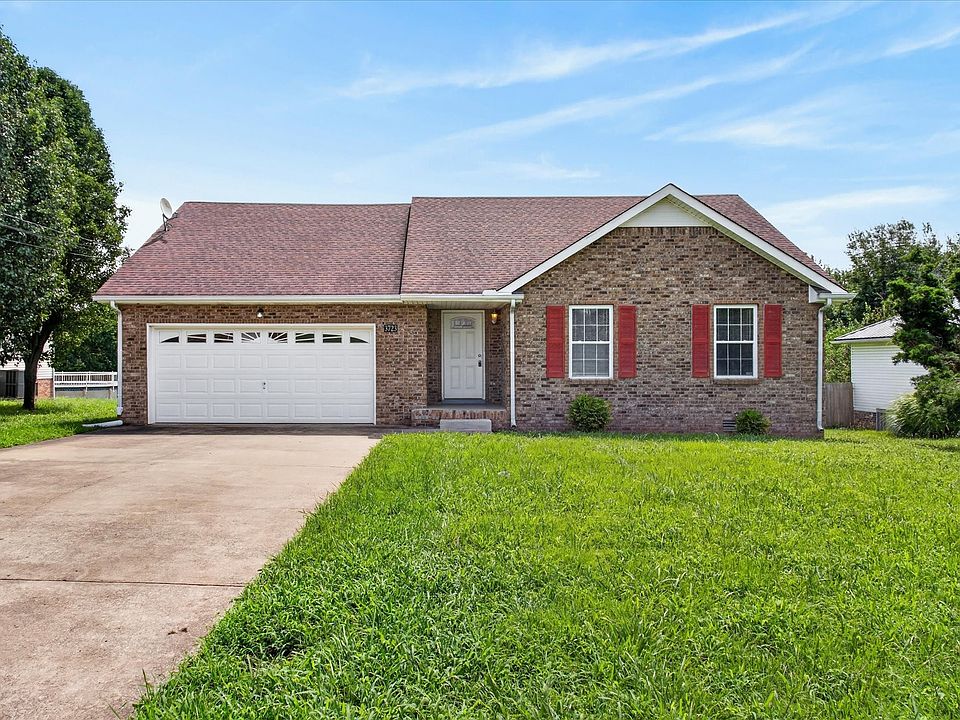 1st image of 3723 Heather Dr