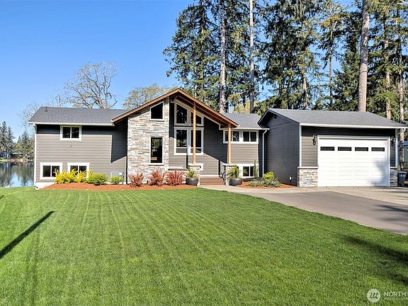 3rd image of 2180 E Island Lake Drive