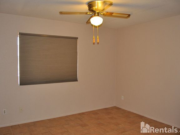 5th image of 4416 E Carol Ann Ln
