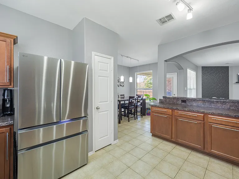 200 Shadybrook Dr — Photo 18