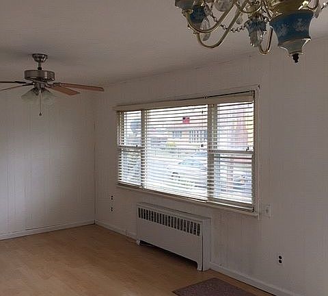 4th image of 75 Gardner Ave