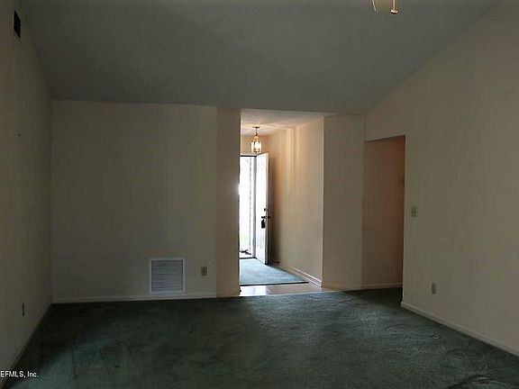5th image of 11316 Finchley Ln