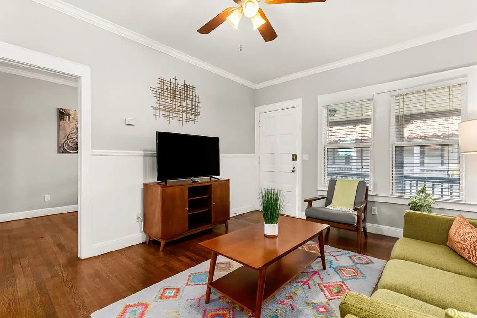 1 bed, 1.0 bath, $2,099 — Photo 4
