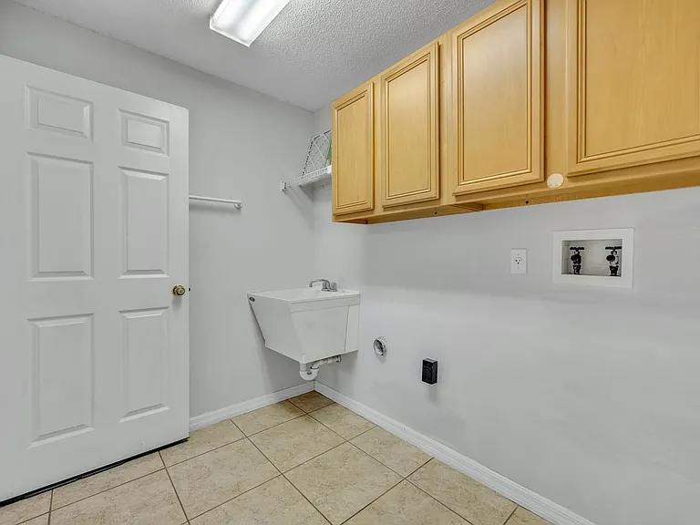 3136 Crystal Creek Blvd — Photo 33