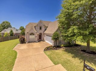 1127 Woodland Manor Blvd, Cordova, TN 38018