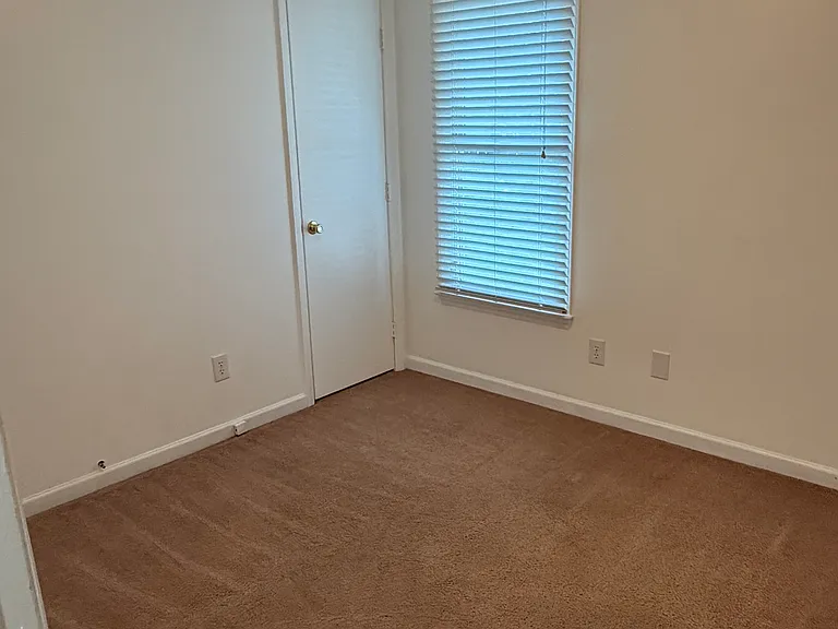 416 Wapiti Dr — Photo 2