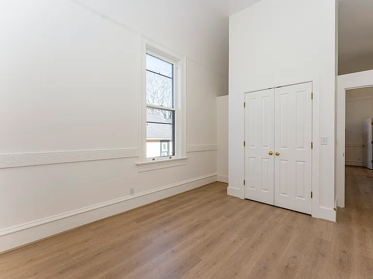 295 Durham St #E — Photo 9