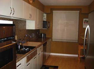 19425 Van Aken Blvd APT 204, Shaker Hts, OH 44122