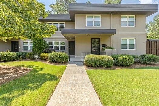 1st image of 311 Lakemoore Dr NE