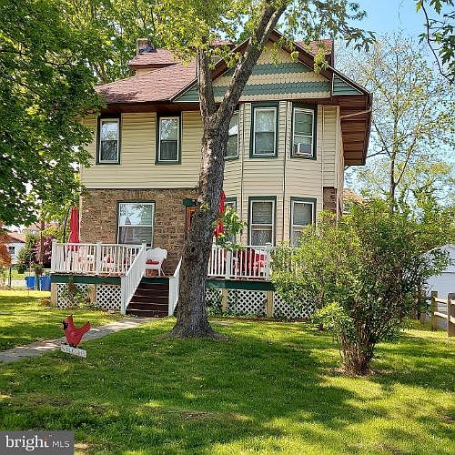 1st image of 409 Harrison Ave