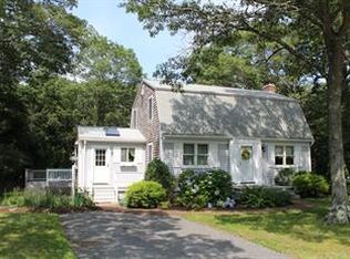 16 Somerset Rd, Mashpee, MA 02649