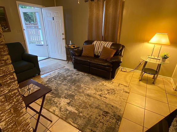 3rd image of 3821 Saint Johns Ave #12
