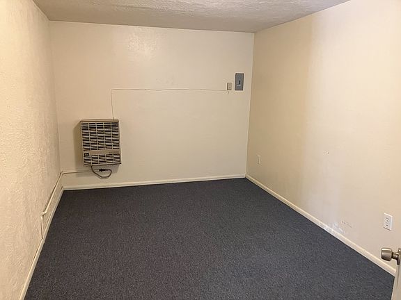 5th image of 506 Princeton Dr SE #D