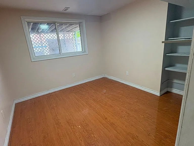 12 Empson Ct #BASEMENT — Photo 7