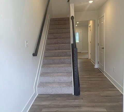 2nd image of 7604 River Reach Rd