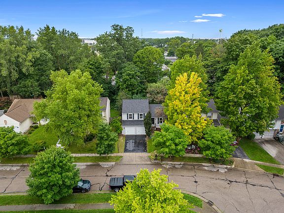 3rd image of 841 Maclam Dr