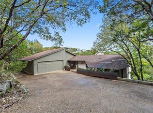 304 Yaupon Valley Rd, West Lake Hills, TX 78746