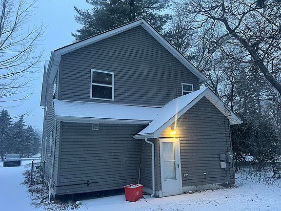 2nd image of 9064 Hartel St