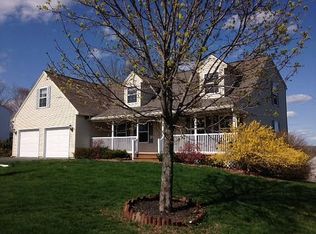 37 Gateway Commons Dr, Gorham, ME 04038