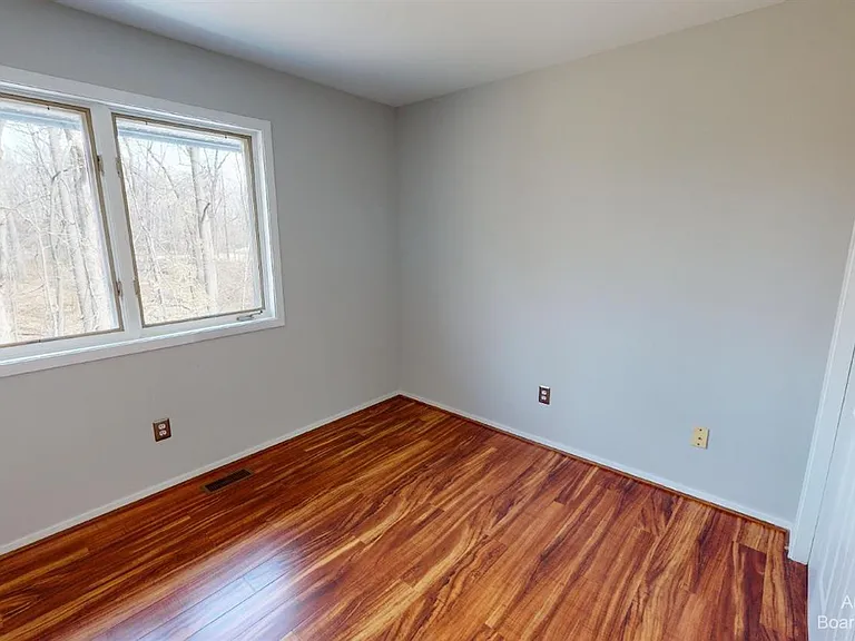 1280 Sunset Rd — Photo 29