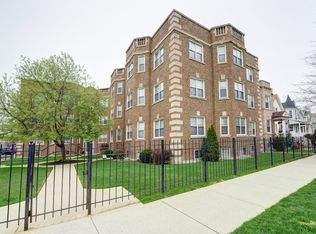 3800 N Troy St APT 3, Chicago, IL 60618