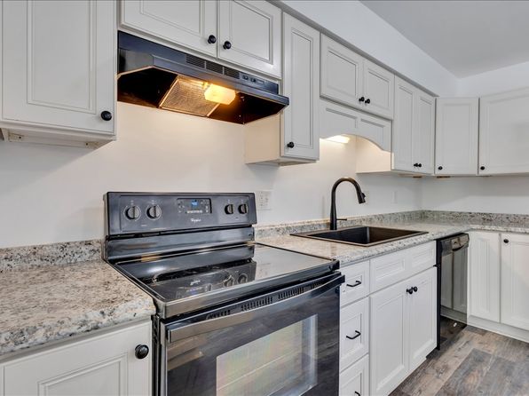 1802 Edmund Ave NE Unit 1802