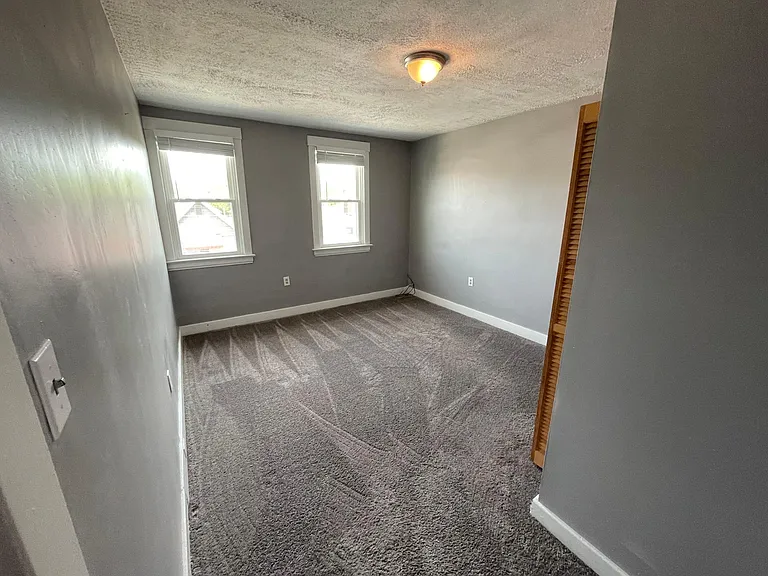 1329 Illinois Ave — Photo 18
