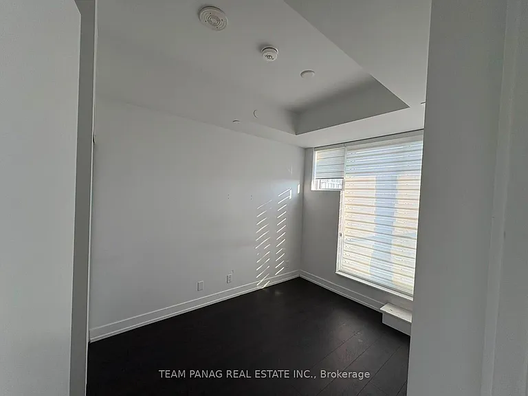 215 Veterans Dr #401 — Photo 5