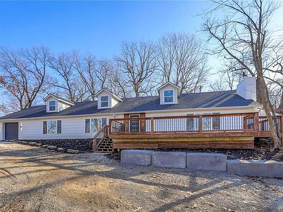 3rd image of 8721 S Hardsaw Rd