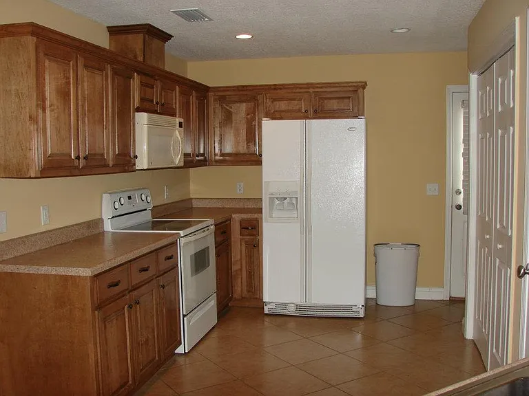 271 Millcrest Dr — Photo 6
