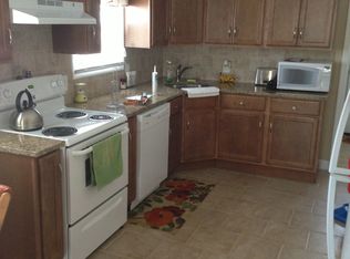 47 Mapleton Ave, Farmingville, NY 11738