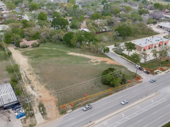 1228 W Hurst Blvd, Hurst, TX 76053