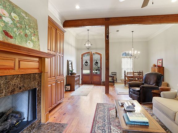 3rd image of 13709 Oakley Ln