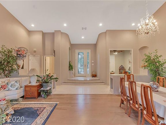5th image of 9656 Phoenician Ave