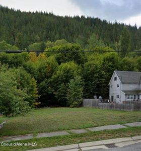 827 S Division St, Kellogg, ID, 83837