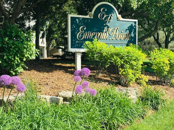 18740 Emerald CIRCLE #D, Brookfield, WI 53045