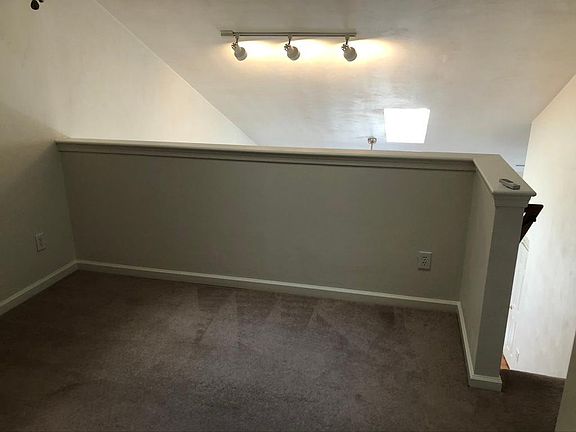 5th image of 104 Andover Ct