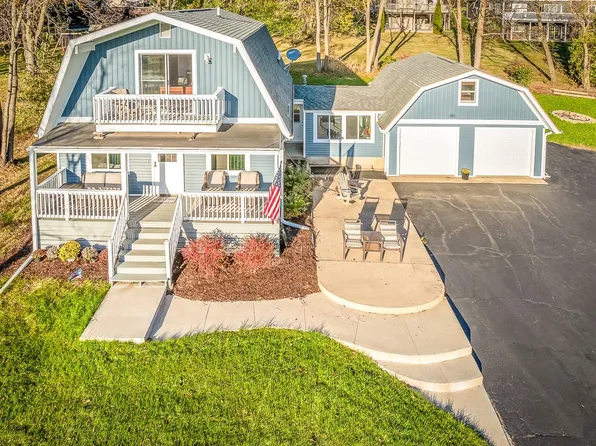 1376 Coven Cir, Davis, IL 61019