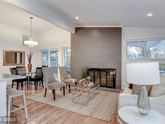 4th image of 8617 Camden St