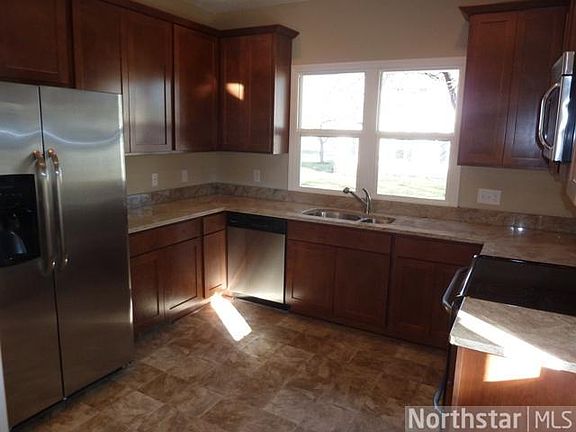 4th image of 1280 Taylor Ave