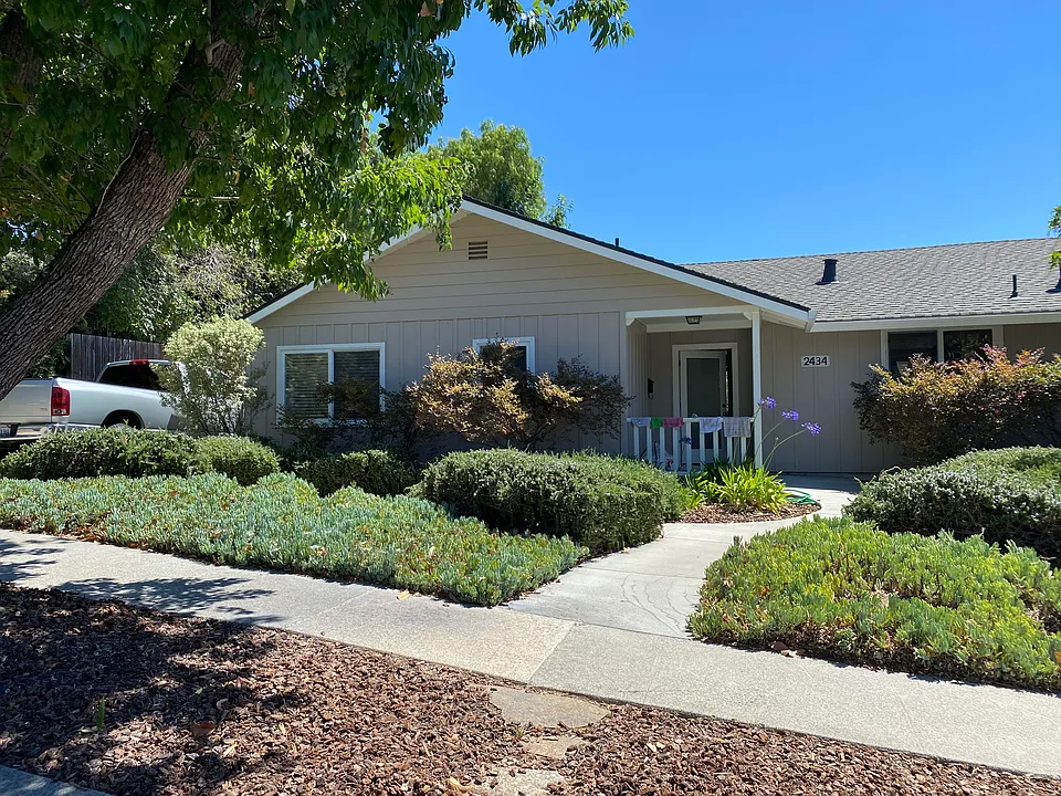 2434 Boulevard Del Campo Blvd